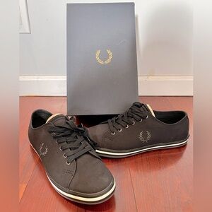 New Fred Perry Kingston Twill size US 9